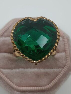 Vintage Sajen Gold Plated Green Quartz Heart Cocktail Ring Sz 10